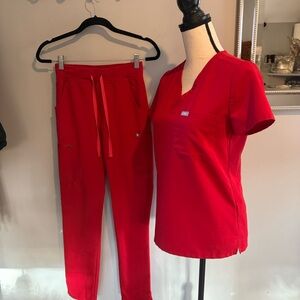 FIGS Red Scrub Set EUC
